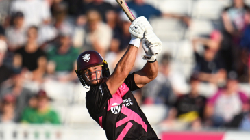 Smeed, Gregory turbocharge South Group leaders Somerset