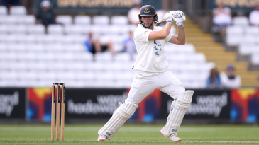 Coles 99* fights for Sussex but Essex close in