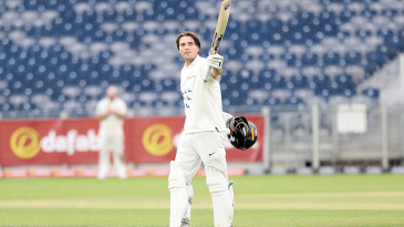 James Coles makes 150 as Sussex dispense with any jeopardy