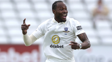 Archer strikes on first-class return as Sussex edge the second day