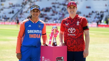 Harmanpreet ruled out; England bowl against Mandhana-led India