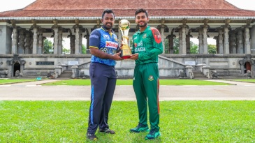 Sri Lanka hand ODI debut to Milan Rathnayake and bat against Bangladesh