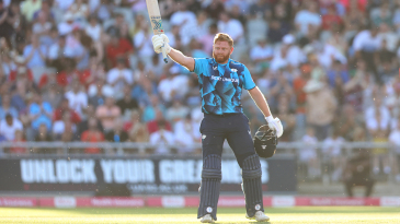 Billigerent Bairstow ton seals Roses spoils for Yorkshire
