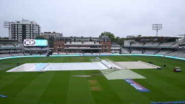 Promotion hopes take a blow on ten-over day at Lord’s