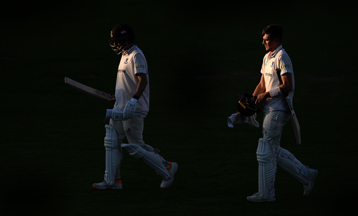 The twilight zone: Sussex's batters walk off into the gloaming