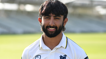 Malik, Webster steer stunning chase as Warwickshire turn the tables