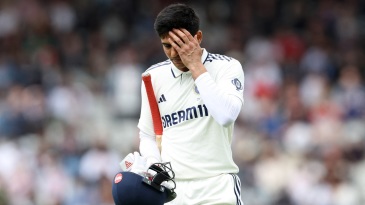 England six wickets away from series win after Archer gets Gill before lunch