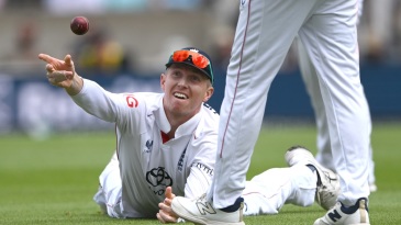 Butter-fingered England spill six chances at The Oval