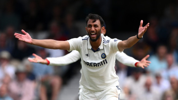 Prasidh Krishna replaced by concussion substitute after blow to the head