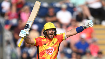 Root 64* soothes Rockets nerves to book top-three finish