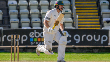 Nottinghamshire fire title hopes with tense victory over Worcestershire