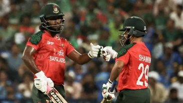 Shamim, Jaker help Bangladesh recover to 139