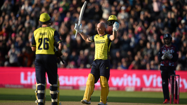 Six-smashing Lynn powers Hampshire to final with unbeaten 108