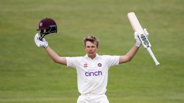 Van der Merwe debut hundred holds up Leicestershire, Trevaskis six secures win