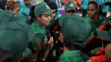 Bangladesh seek first ODI win against SL as semi-final race heats up