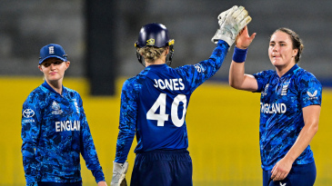 England aim to extend winning run against subpar Pakistan