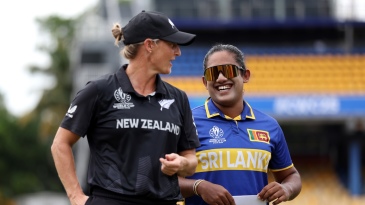 Sri Lanka make two changes and bat; New Zealand bring Illing in for Tahuhu