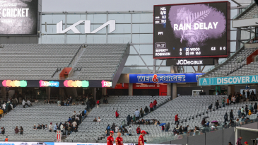 Rain stops play after three balls on grey day in Auckland