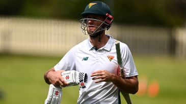 Webster, Weatherald miss out as Doggett bags five