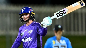 Danni Wyatt-Hodge’s 72* makes it four in four wins for Hurricanes