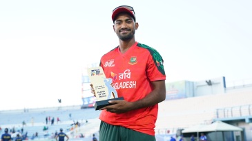 Ripon Mondol stars as Bangladesh A win Super Over to make final