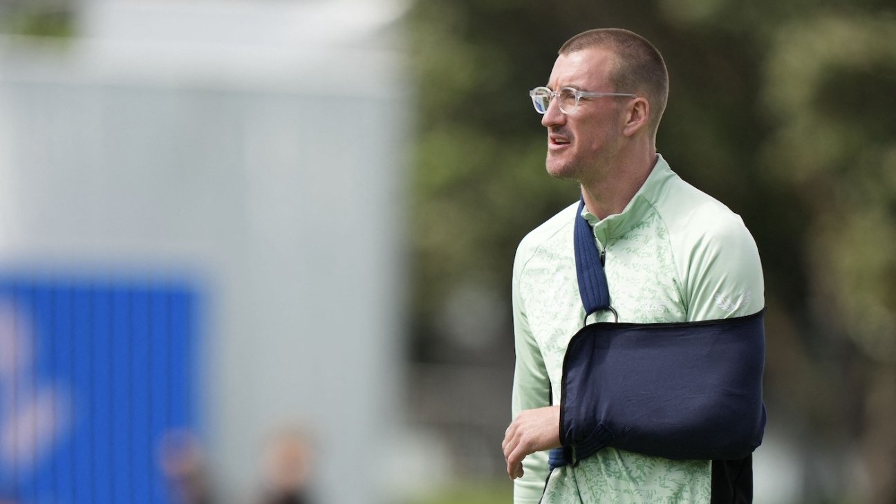 Tickner not to bowl or field, unlikely to bat for remainder of Wellington Test