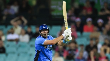 Wood, Overton and Scott star as Strikers overcome Sixers