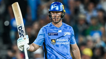 Chris Lynn stars in small chase as Strikers break New Year’s Eve hoodoo