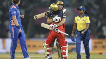 De Klerk comes clutch as RCB steal last-ball thriller against Mumbai Indians