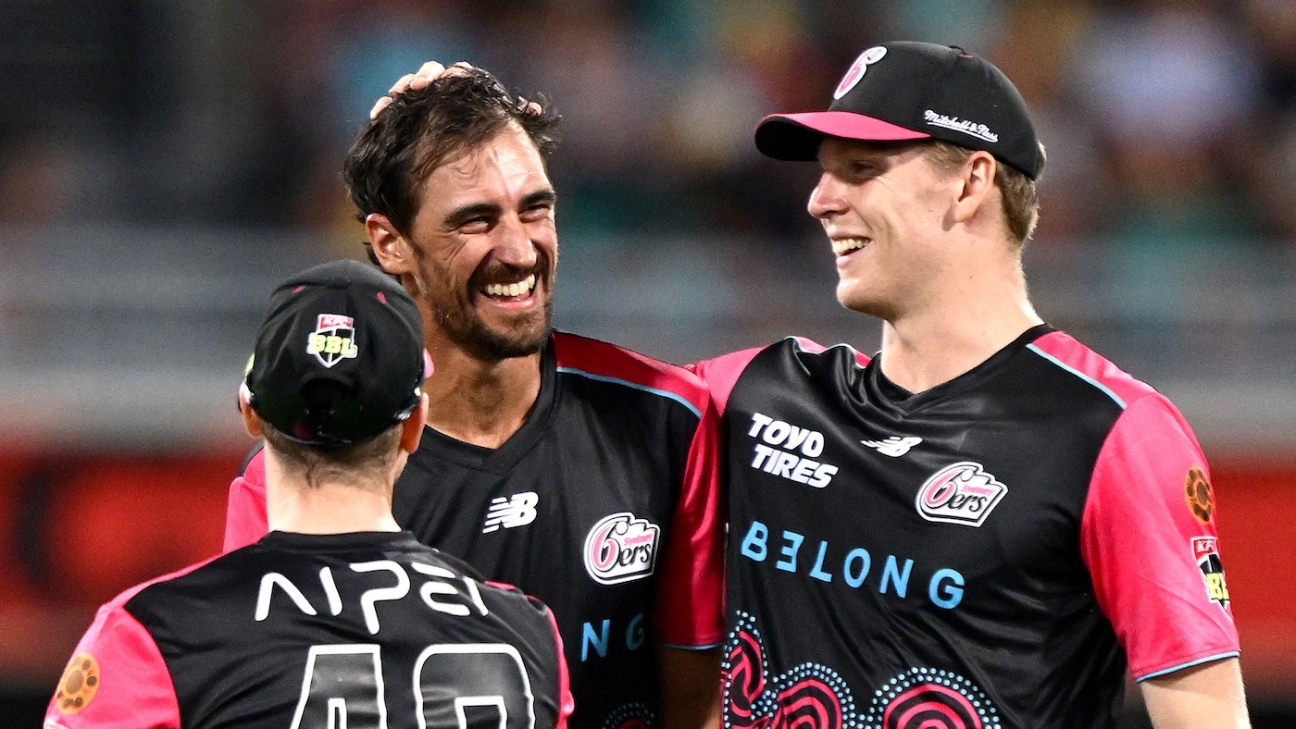 Starc’s four-for, Smith and Curran fifties put Sixers in BBL Qualifier against Scorchers