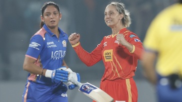 Harmanpreet 82* in vain as GG break MI jinx and seal Eliminator spot