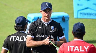 Italy opt to bowl; Scotland play Brad Wheal