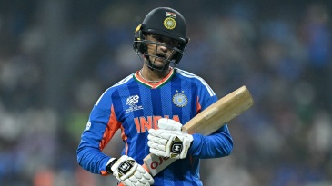 Du Plessis to Abhishek: Be aware of opposition plans, keep out the noise