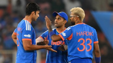 India meet Zimbabwe with their semi-final hopes on the line