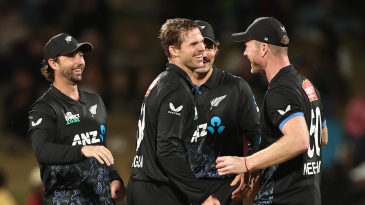 New Zealand and South Africa jostle for series lead in high-scoring Auckland