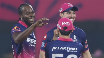 Archer, Jadeja and Burger knock CSK over for 127