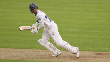 Du Plooy 98* puts Middlesex on front foot