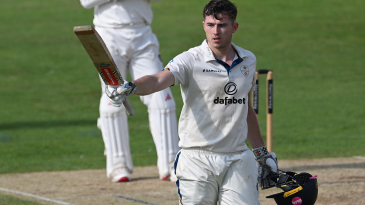 Andersson’s double-hundred drives Derbyshire to daunting heights