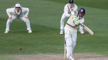 Burns, Smith lead rearguard as Surrey face dicey final day