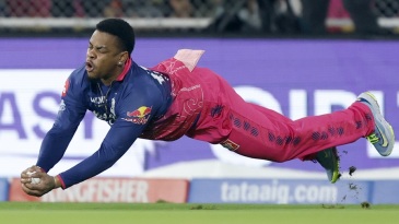 RR opt to bat, Hetmyer and Brijesh return