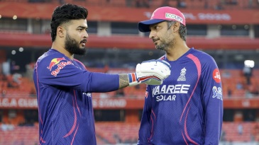 RR opt to bowl against SRH; both teams make two changes