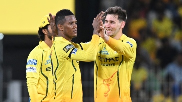 Dhoni watch resumes as SRH meet resurgent CSK