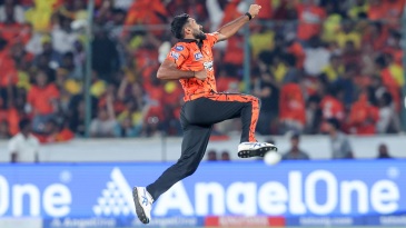 Malinga, Reddy sink CSK chase to defend under-par 194 in Hyderabad