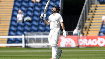 Carlson, Dickson nervy 90s help settle Glamorgan