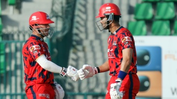 Warner, Hendricks keep Karachi Kings alive for now