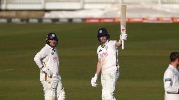 Lancashire in the ascendancy despite Matthew Potts’ dogged fifty