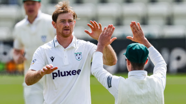 Taylor five-for helps Worcestershire wrap up innings win over Kent