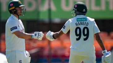Slater stars with 178 as Nottinghamshire give Foxes the run-around