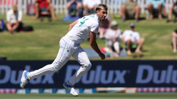 Duanne Olivier fast-tracked to Durham after Kemar Roach injury