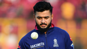 RR bowl with Parag injured and make three changes